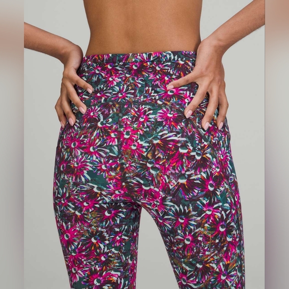 Lululemon Swift Speed High-Rise Crop 21" in Floral Electric Multi 6 EUC (NWOT?) - Picture 6 of 17